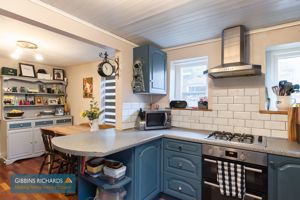 Kitchen/Breakfast Room- click for photo gallery